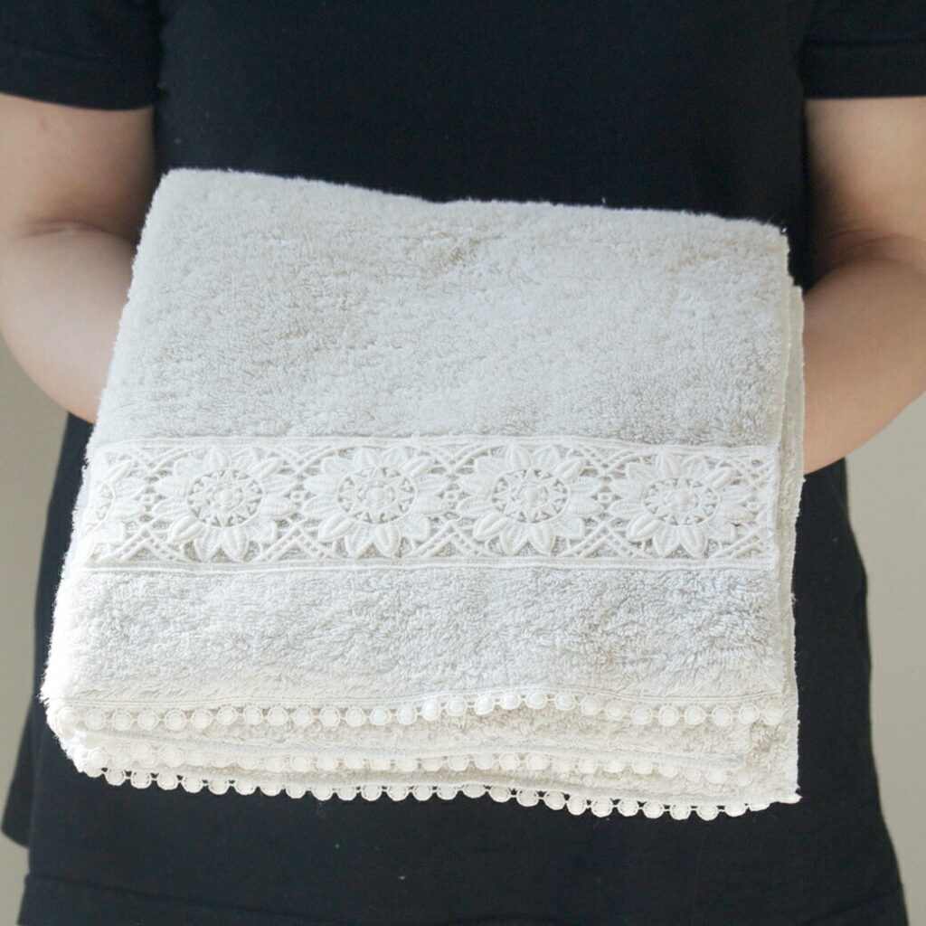 今治タオル レース バスタオル フラワー Flower 約60×120cm 綿100% レース編み タオル 生地 コットン プレゼント ギフト お返し 内祝い 